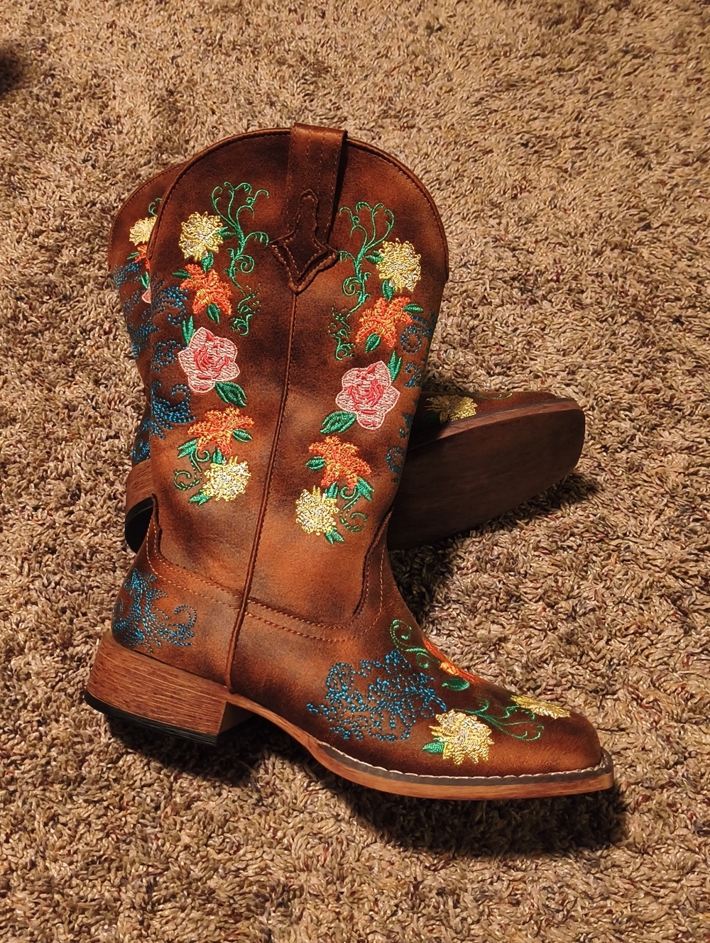 Roper Brown Western Embroidered Floral Cowboy Boots